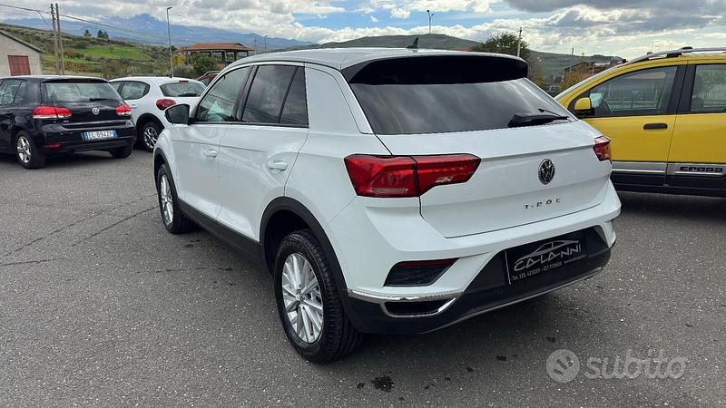 Usata VW T-Roc Business 116 CV (85 kW) 2019 Bianco SUV