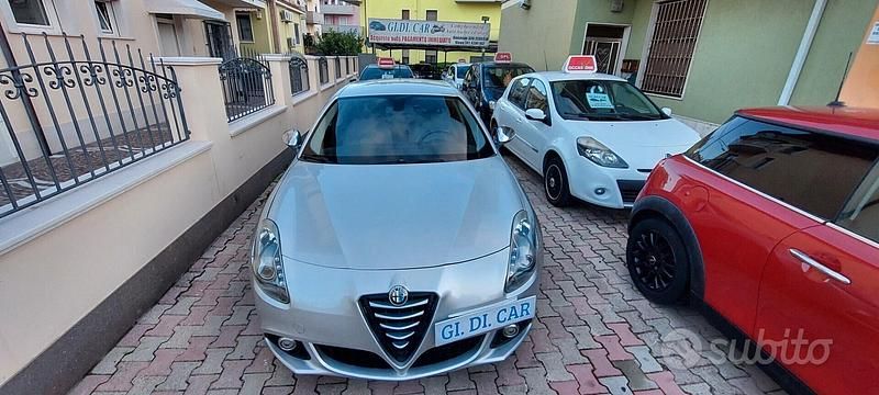 Usata Alfa Romeo Giulietta 105 CV (77 kW) 2014 Grigio Berlina