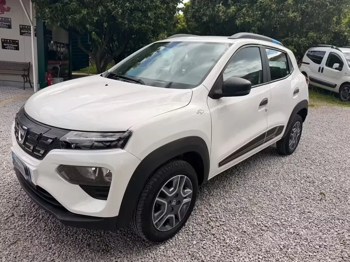 Usata Dacia Spring Comfort Plus 18 kW (25 CV) 2021 Bianco Utilitaria