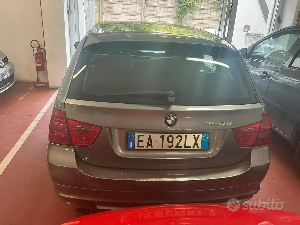 Usata BMW 320 M Sport 177 CV (130 kW) 2009 Grigio Station wagon