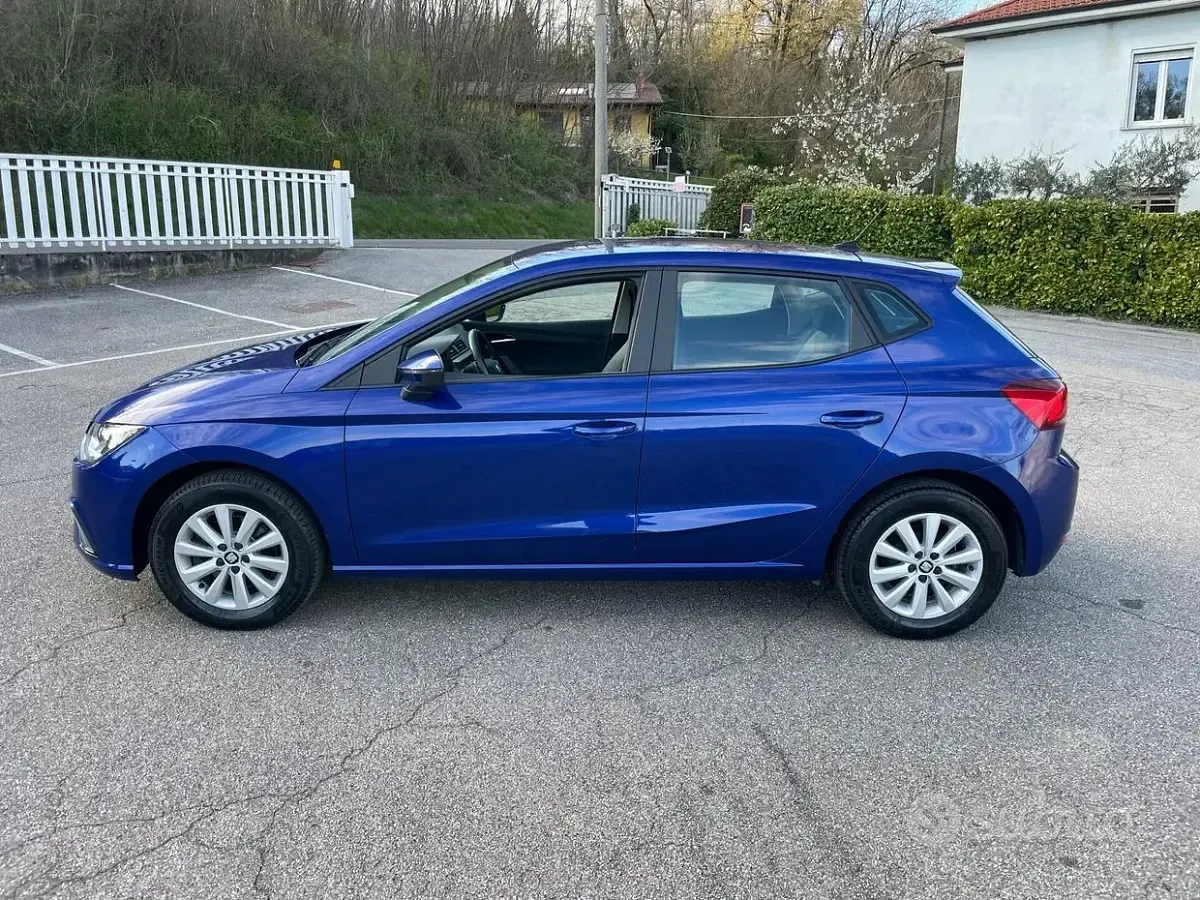 Usata Seat Ibiza Business 95 CV (69 kW) 2020 Blu Utilitaria