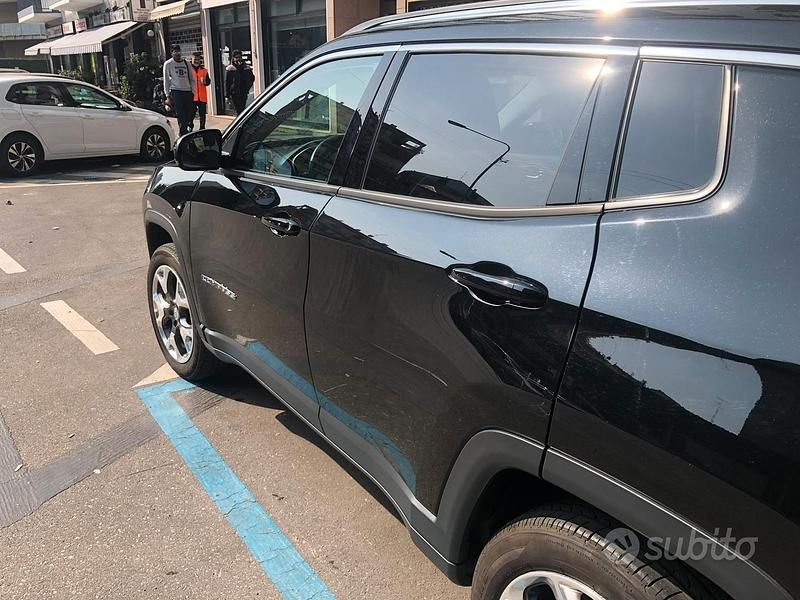 Usata Jeep Compass Limited 170 CV (125 kW) 2020 Nero SUV