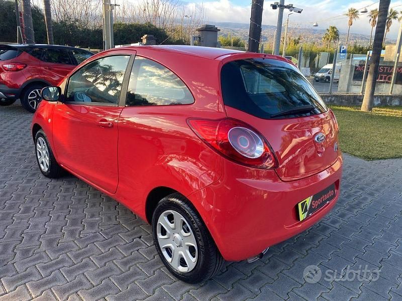 Usata Ford Ka Plus 69 CV (50 kW) 2011 Rosso Utilitaria