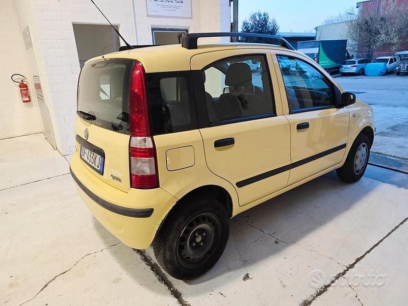 Usata Fiat Panda Dynamic 60 CV (44 kW) 2007 Giallo Utilitaria