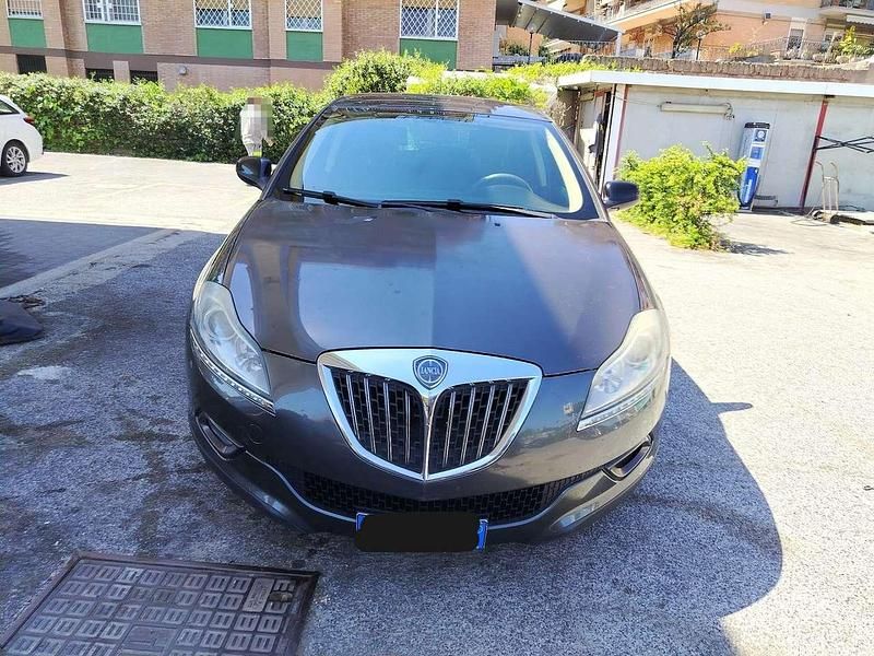 Usata Lancia Delta 120 CV (88 kW) 2009 Nero Utilitaria