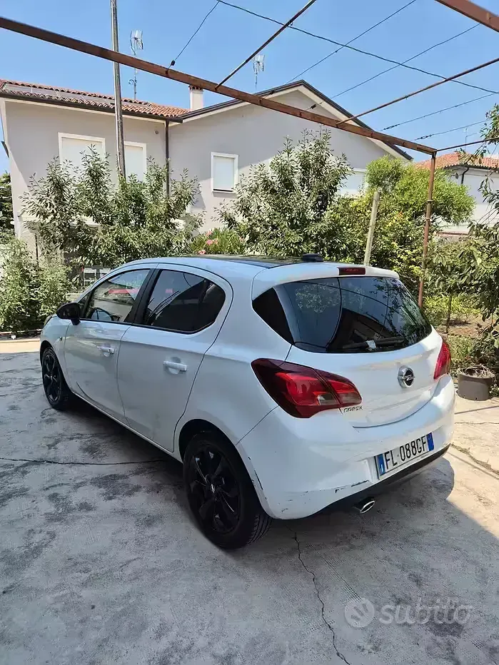Usata Opel Corsa 90 CV (66 kW) 2017 Bianco Utilitaria