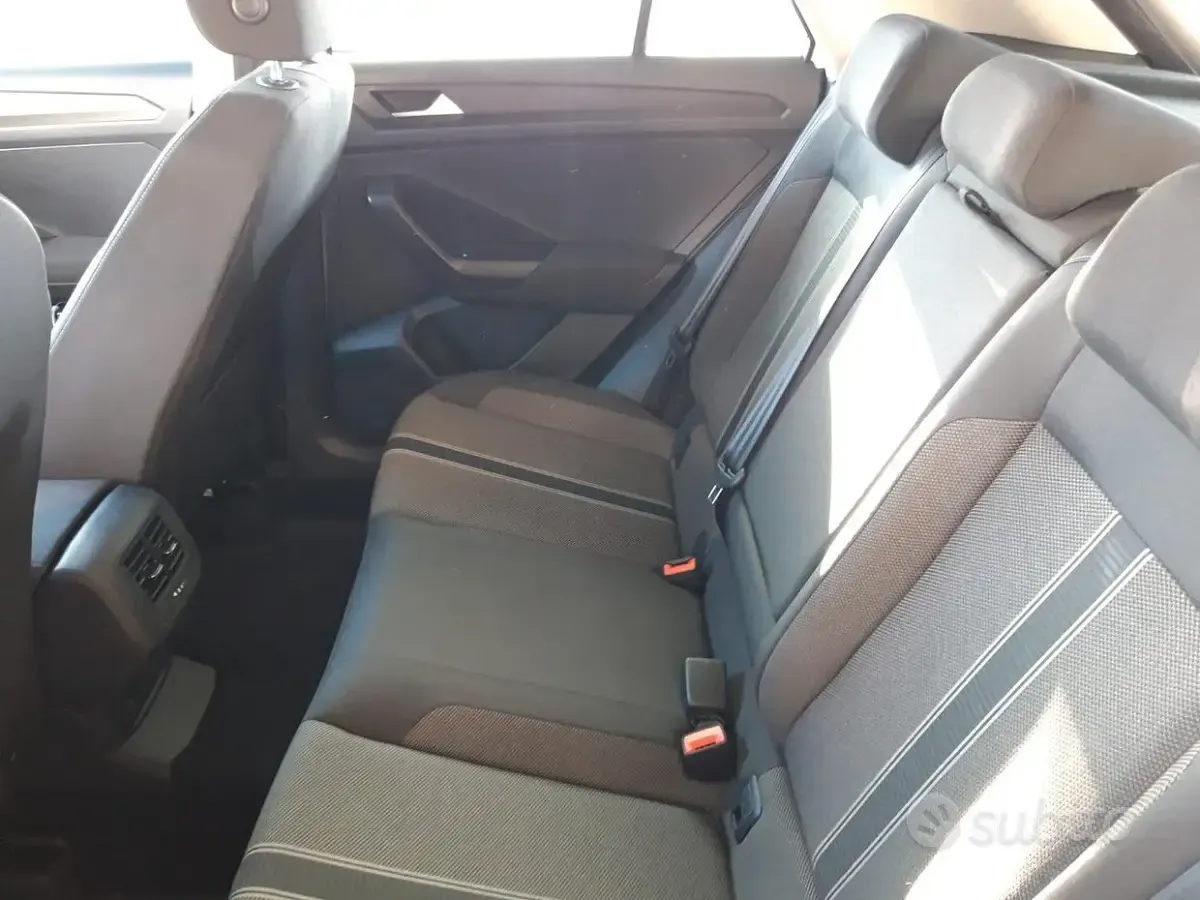 Usata VW T-Roc 116 CV (85 kW) 2020 Bianco SUV