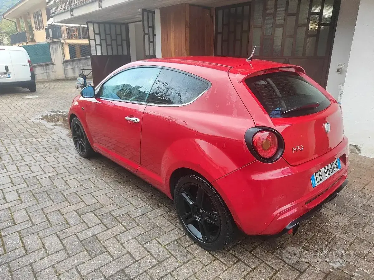 Usata Alfa Romeo MiTo 120 CV (88 kW) 2010 Rosso Utilitaria