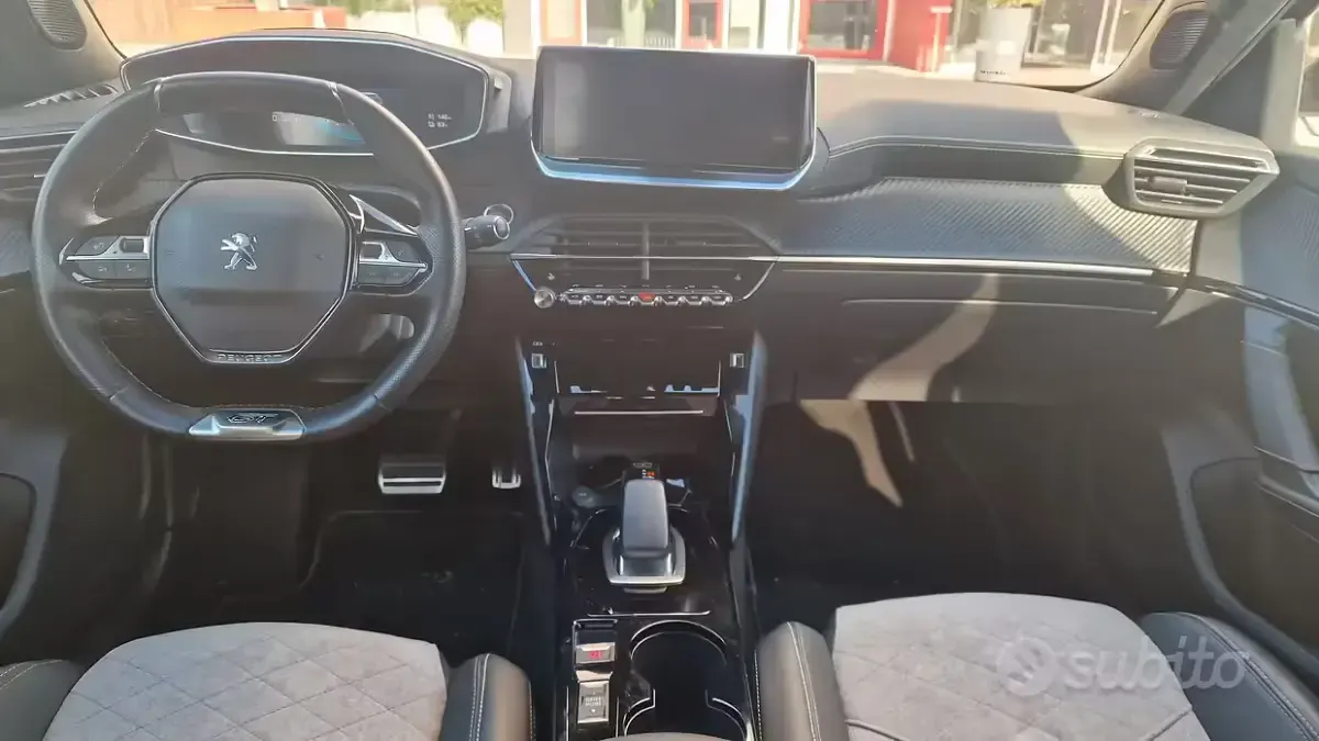 Gebraucht Peugeot 2008 GT 56 kW (77 PS) 2021 SUV