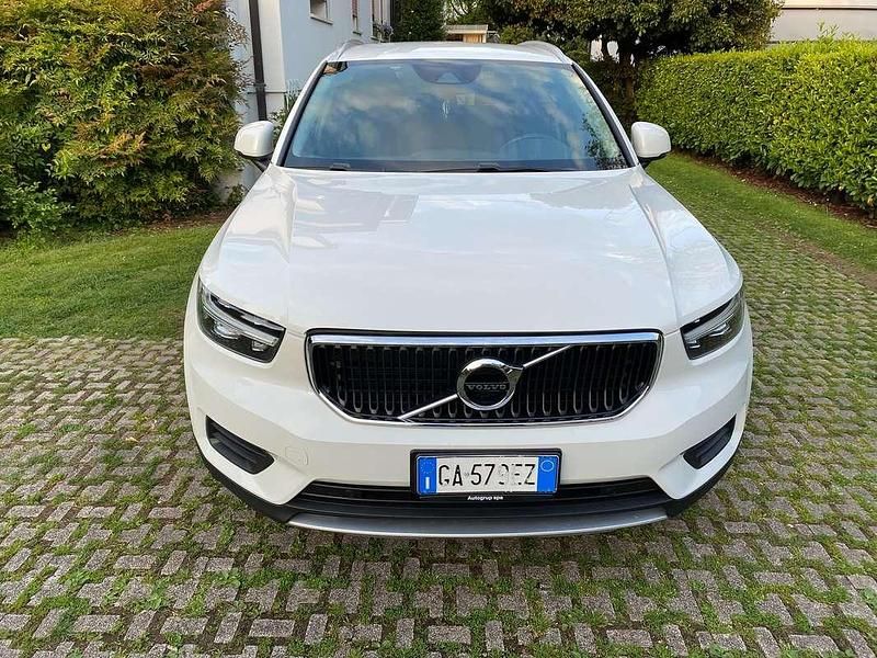 Usata Volvo XC40 Business Edition 150 CV (110 kW) 2020 Bianco SUV