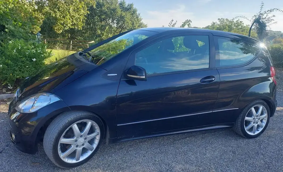 Usata Mercedes A180 Avantgarde 109 CV (80 kW) 2010 Nero Coupé