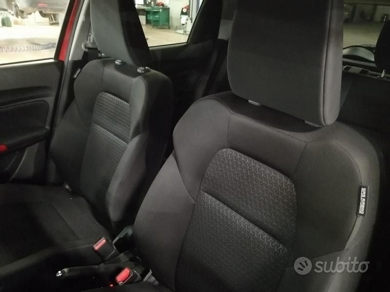 Usata Suzuki Swift 83 CV (61 kW) 2021 Rosso Utilitaria