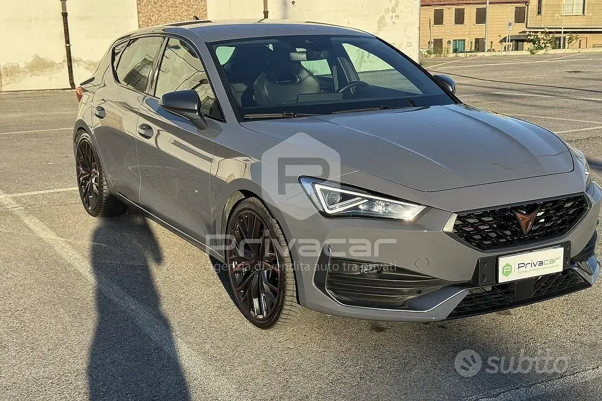 Usata Cupra Leon 150 CV (110 kW) 2021 Grigio Utilitaria