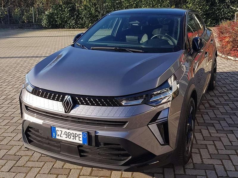 Usata Renault Captur Techno 91 CV (66 kW) 2025 Grigio SUV