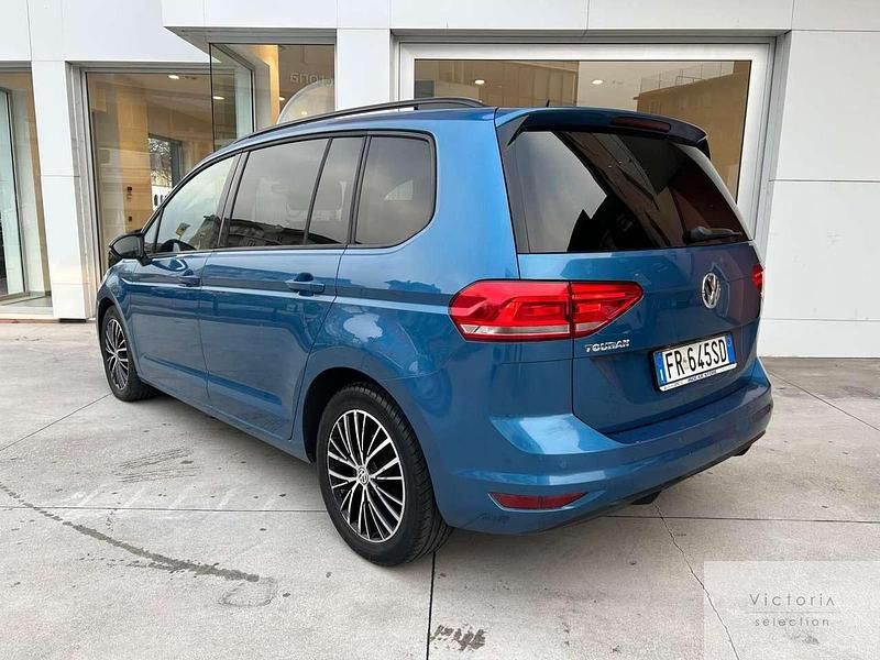 Usata VW Touran Business 116 CV (85 kW) 2018 Blu/azzurro Monovolume