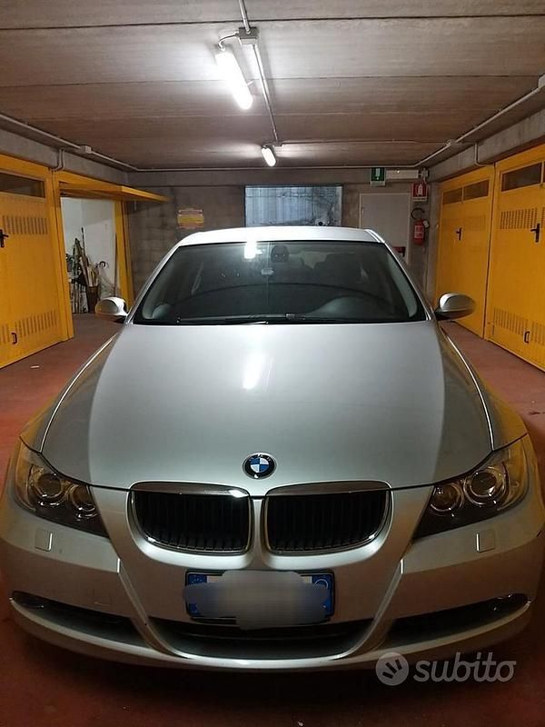 Usata BMW 320 150 CV (110 kW) 2007 Grigio Berlina