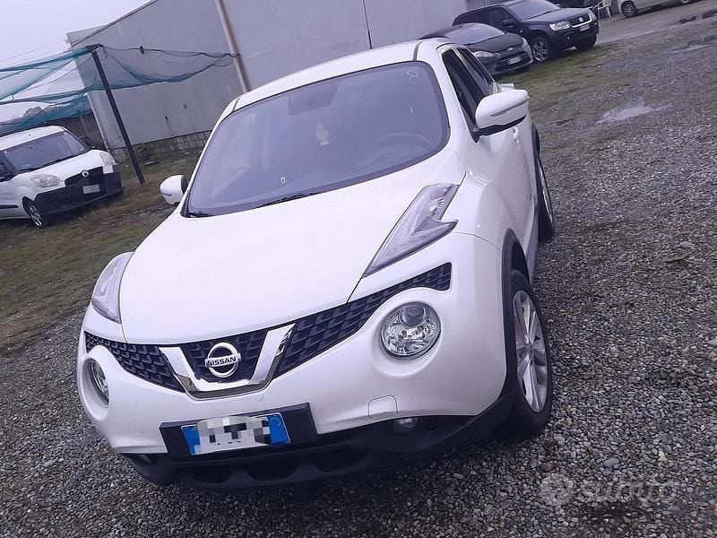 Usata Nissan Juke Tekna 110 CV (80 kW) 2016 Bianco SUV