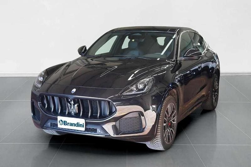Grigio scuro met, Usata 2022 Maserati Grecale GT SUV | 49.450 € (Ottimo prezzo) - Immagine 1/4