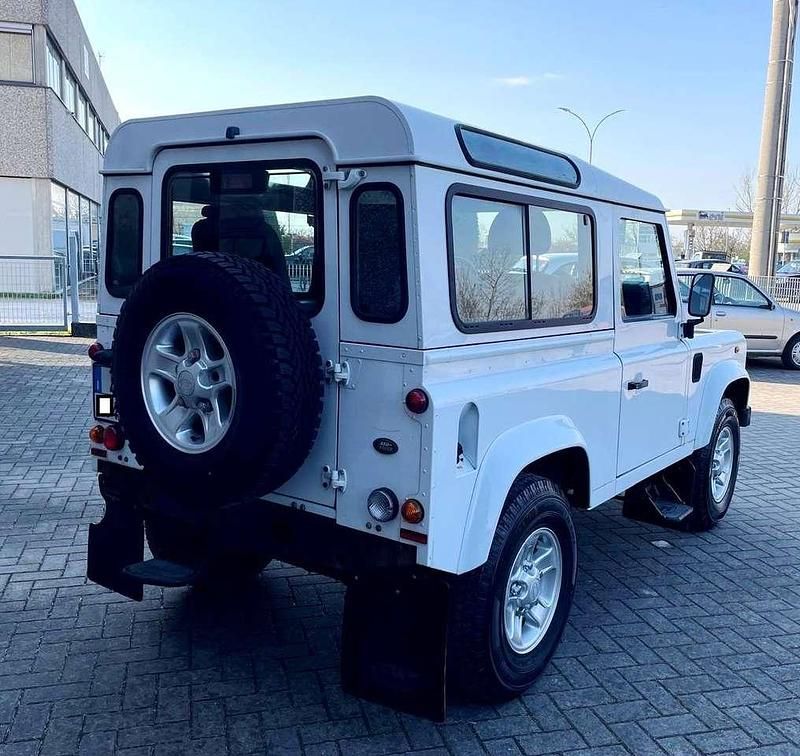 Occasion Land Rover Defender 122 ch (89 kW) 2013 Blanc SUV