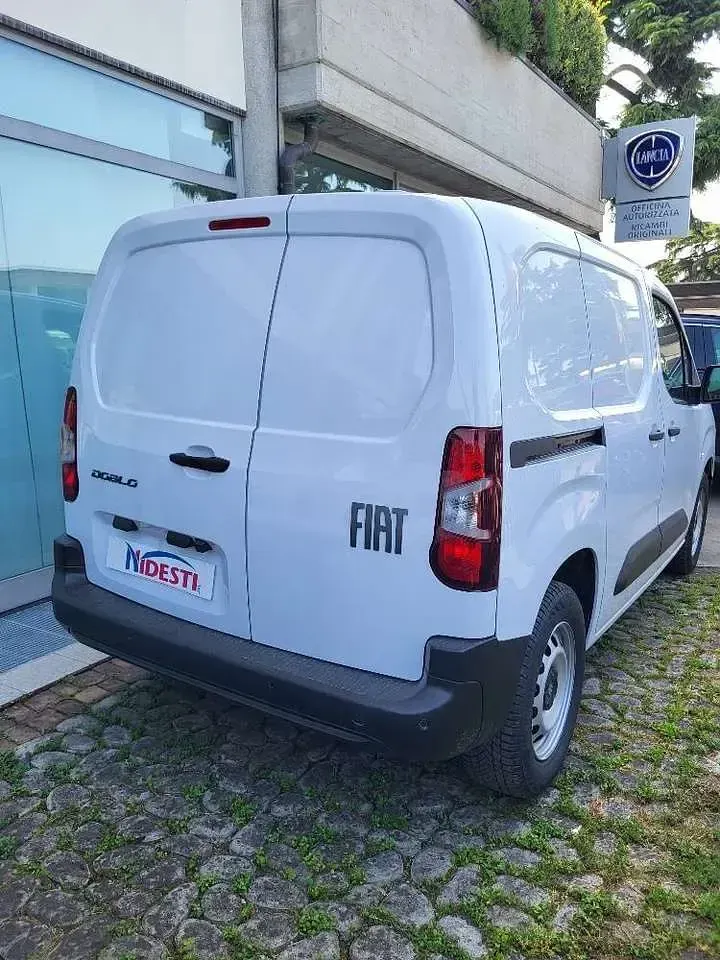 Nuova Fiat Doblò 101 CV (74 kW) 2026 Bianco gelato Monovolume
