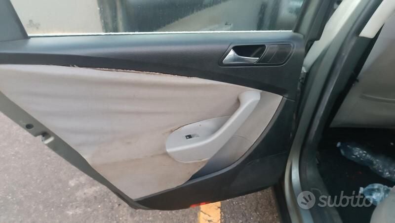 Usata 2007 VW Passat Station wagon | 1500 € (Super prezzo) - Immagine 1/4