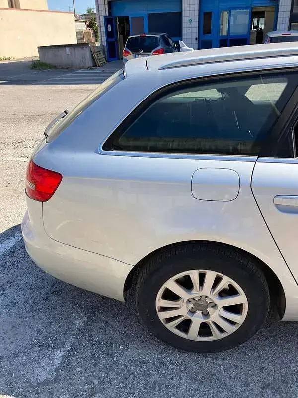 Usata Audi A6 170 CV (125 kW) 2011 Argento Station wagon