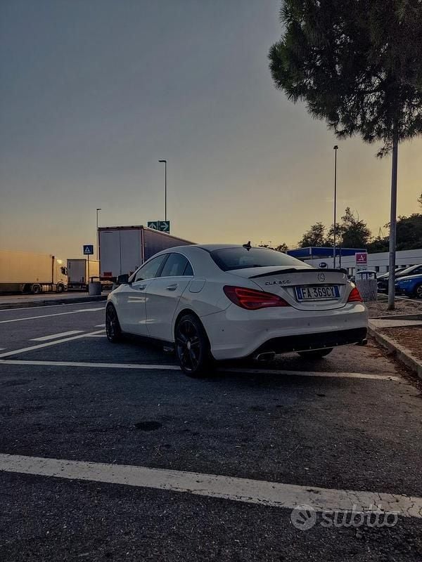 Usata Mercedes CLA200 2015 Bianco Berlina