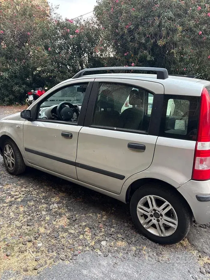Usata Fiat Panda 69 CV (50 kW) 2005 Grigio Utilitaria