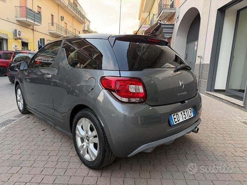 Occasion Citroën DS3 Chic 95 ch (69 kW) 2011 Noir Citadine