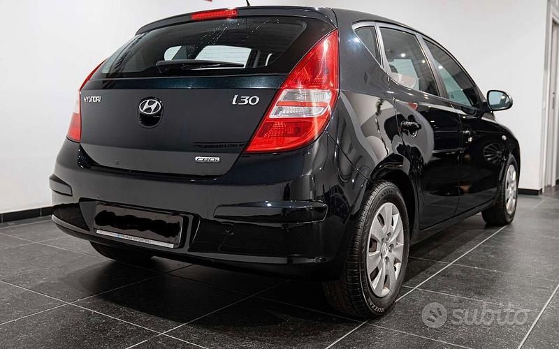 Usata Hyundai i30 90 CV (66 kW) 2009 Nero Utilitaria