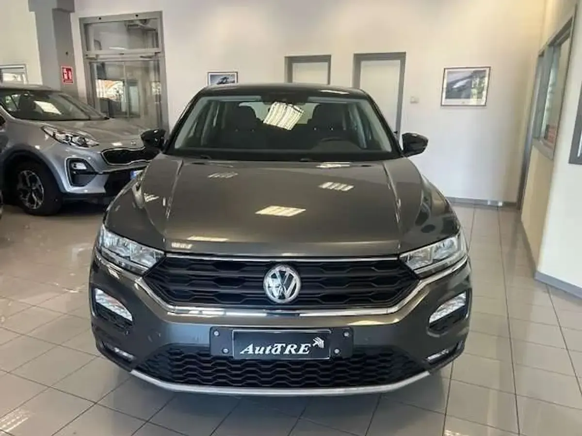 Usata VW T-Roc Style 116 CV (85 kW) 2019 Grigio SUV