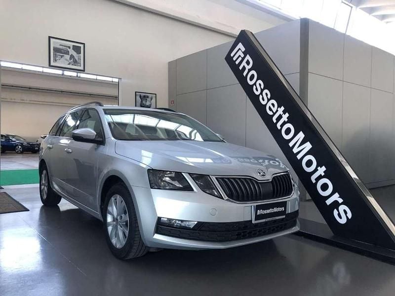 Usata Skoda Octavia Executive 116 CV (85 kW) 2019 Argento Station wagon