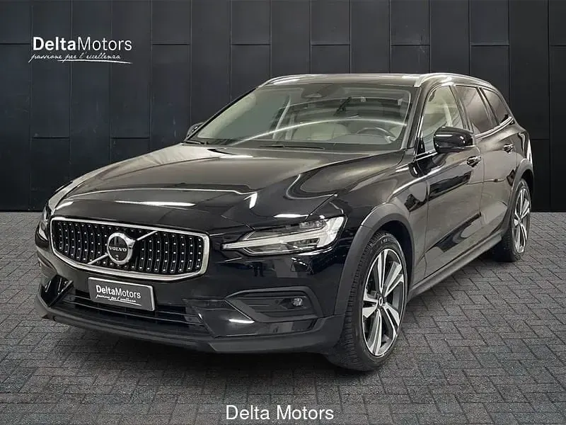 Usata Volvo V60 CC Ultimate 197 CV (144 kW) 2024 Station wagon