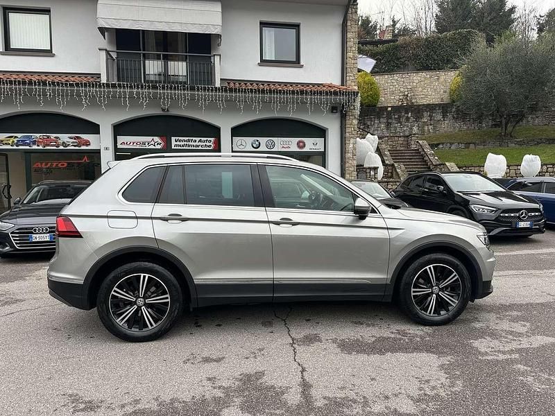 Usata VW Tiguan Advance 150 CV (110 kW) 2020 Grigio SUV