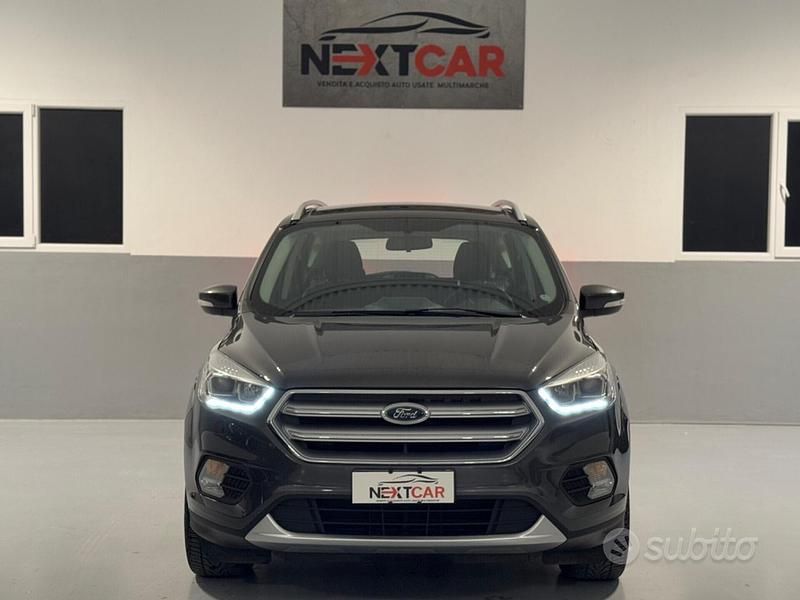 Usata Ford Kuga Business Edition 150 CV (110 kW) 2019 Grigio SUV