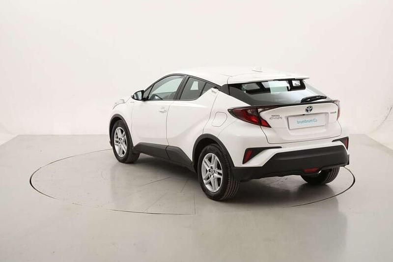 Usata Toyota C-HR Business Edition 122 CV (89 kW) 2020 Bianco SUV