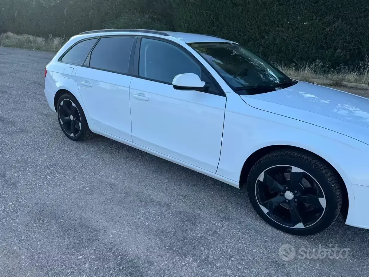 Usata Audi A4 143 CV (105 kW) 2011 Bianco Station wagon