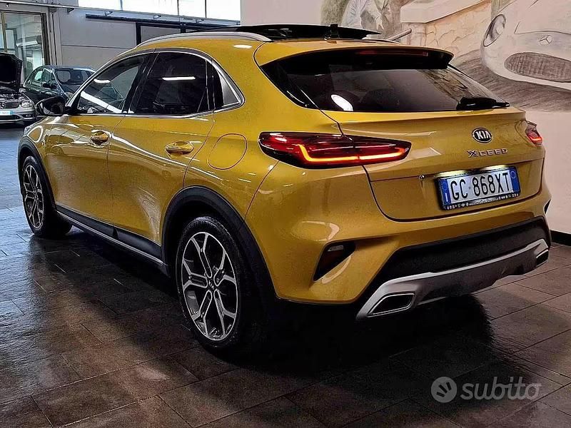 Usata Kia XCeed 136 CV (100 kW) 2021 Marrone SUV