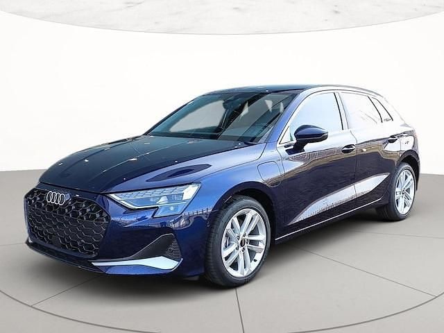 Nuova Audi A3 Advanced Plus 204 CV (150 kW) 2025 Blu navarra metallizzato