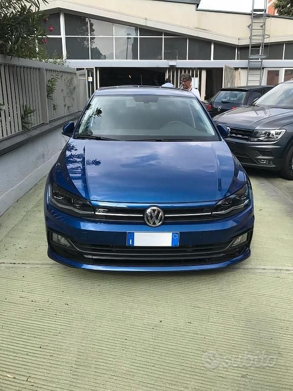 Usata VW Polo Highline 95 CV (69 kW) 2018 Blu/azzurro Utilitaria