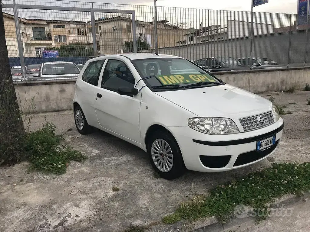 Usata Fiat Punto Classica 60 CV (44 kW) 2009 Other Utilitaria