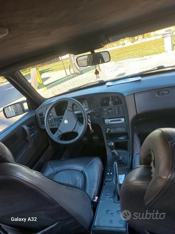 Begagnad Saab 9000 1988 Grön Sedan