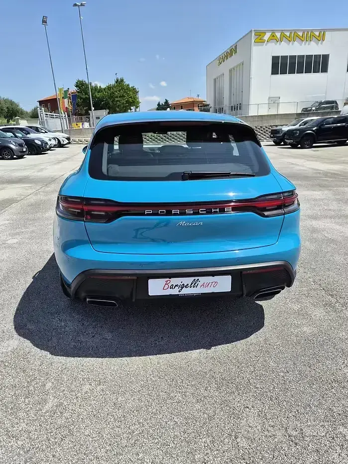 Usata Porsche Macan 265 CV (194 kW) 2022 Bluazzurro SUV