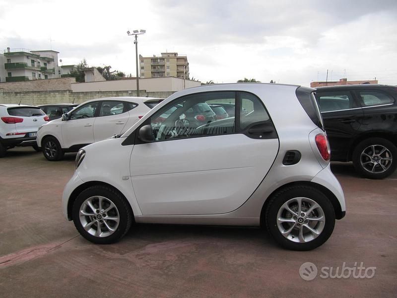 Usata Smart ForTwo Coupé Prime 71 CV (52 kW) 2015 Bianco Utilitaria