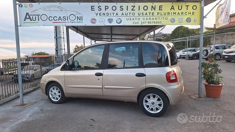 Usata Fiat Multipla 120 CV (88 kW) 2008 Giallo Monovolume