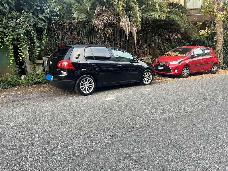 Nero Usata 2004 VW Golf IV Sportline Tre volumi | 1750 € (Ottimo prezzo) - Immagine 1/4