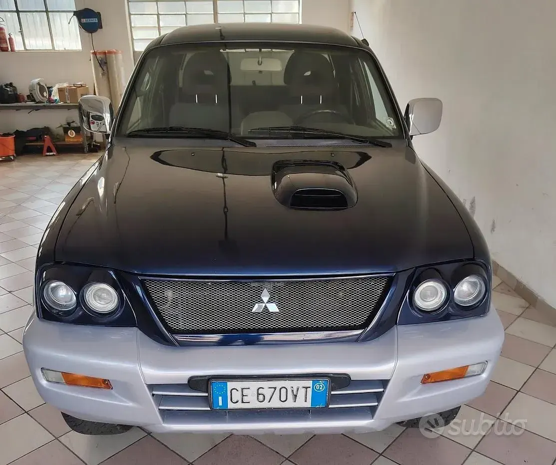 Usata Mitsubishi L200 116 CV (85 kW) 2002 Grigio Pick-up