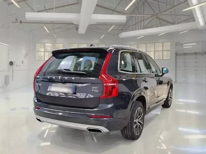 Usata Volvo XC90 Momentum 235 CV (172 kW) 2021 SUV