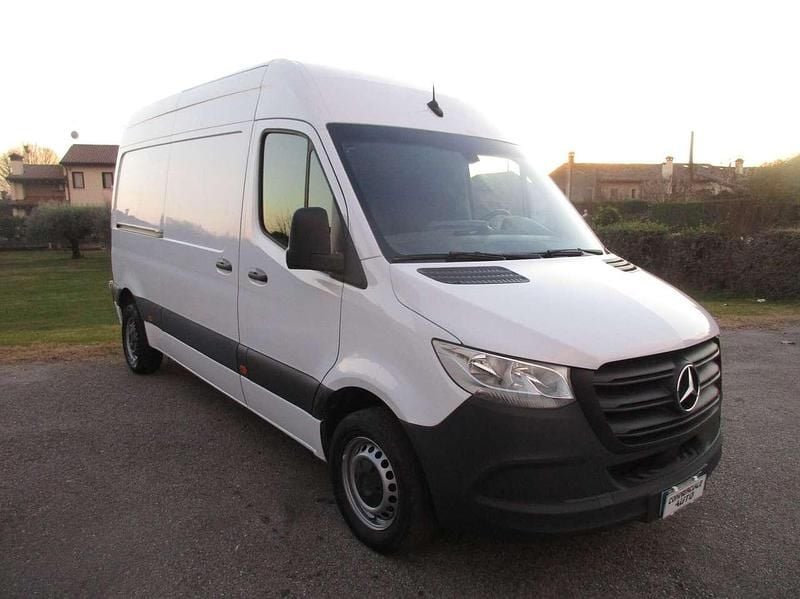 Bianco Usata 2023 Mercedes Sprinter Furgone | 21.300 € (Buon prezzo) - Immagine 1/4