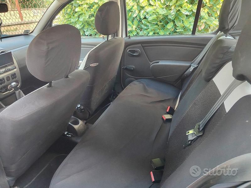 Usata Dacia Sandero Stepway 90 CV (66 kW) 2011 Grigio Utilitaria